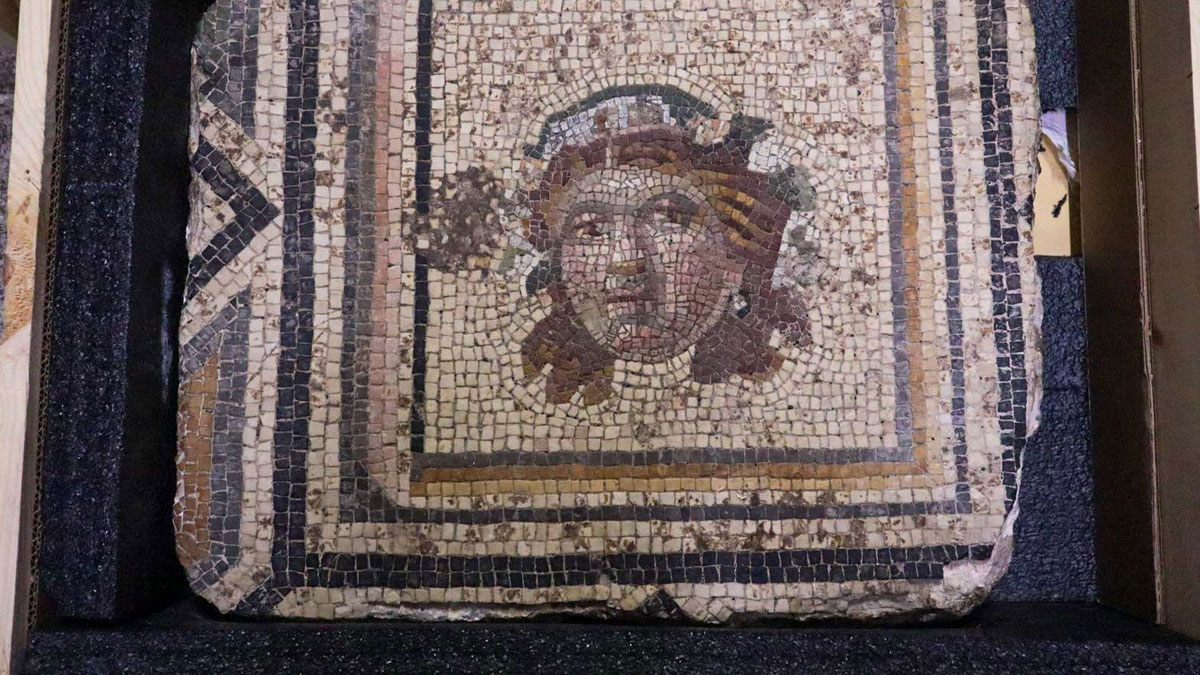 Çingene Kızı'nın kayıp parçası yıllar sonra evinde: Bakan Ersoy'dan Zeugma müjdesi