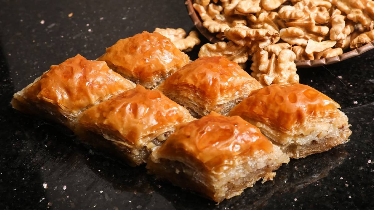 Evde çıtır çıtır bayram baklavası nasıl yapılır? İşte şerbetini tam çeken garantili tarif