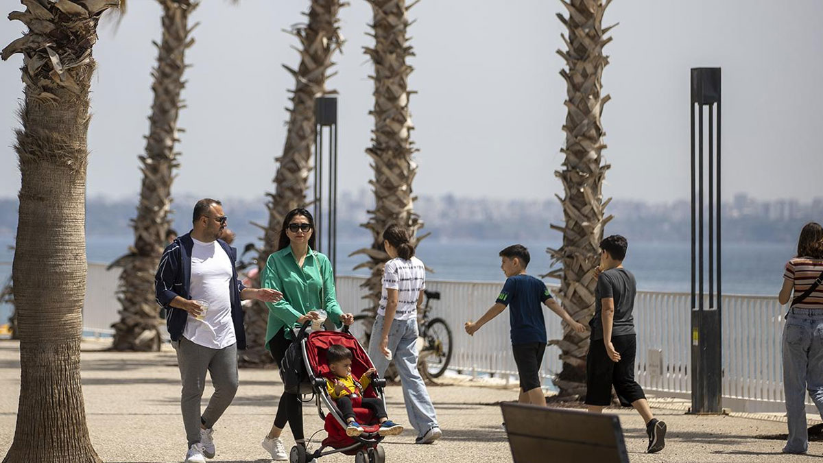 Meteoroloji uzmanı Tek'ten bayram tahmini: Sıcaklıklar 28 dereceyi görecek