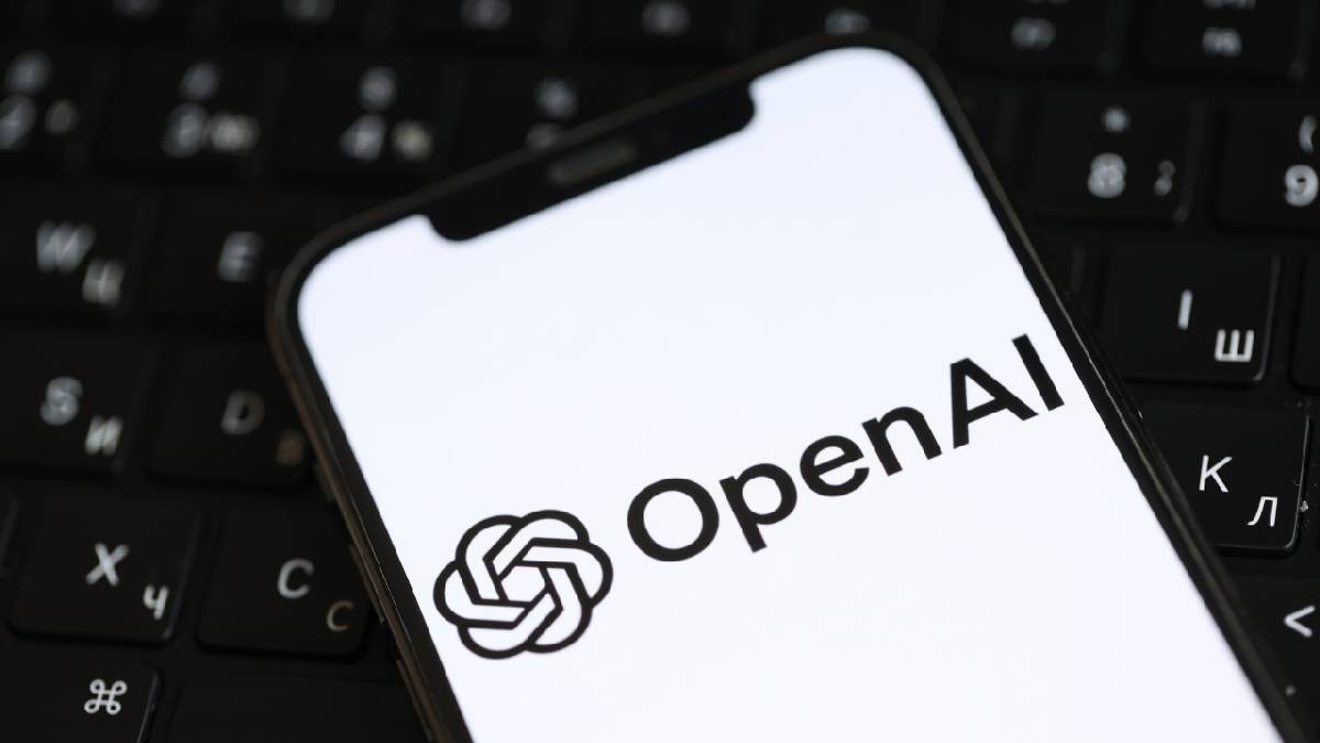 OpenAI, okullar ve şirketler için ayrı bir ChatGPT iOS uygulaması yayınladı