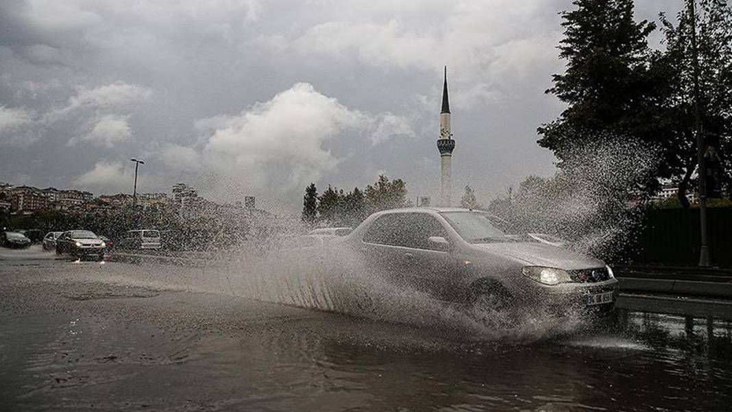 Meteoroloji’den son dakika uyarısı: Çok sayıda il için gök gürültülü sağanak alarmı
