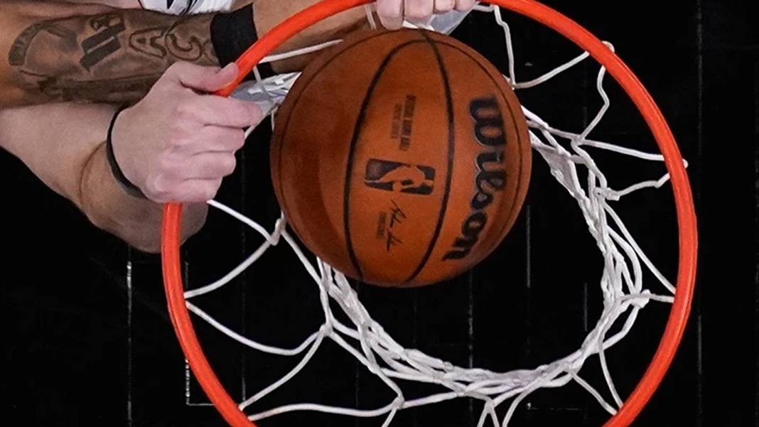 27 yıllık hasret bitti: New York Knicks, Cleveland’ı yenerek NBA finalinde