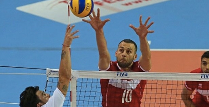 Fenerbahçe, Galatasaray'dan Selçuk Keskin'i transfer etti