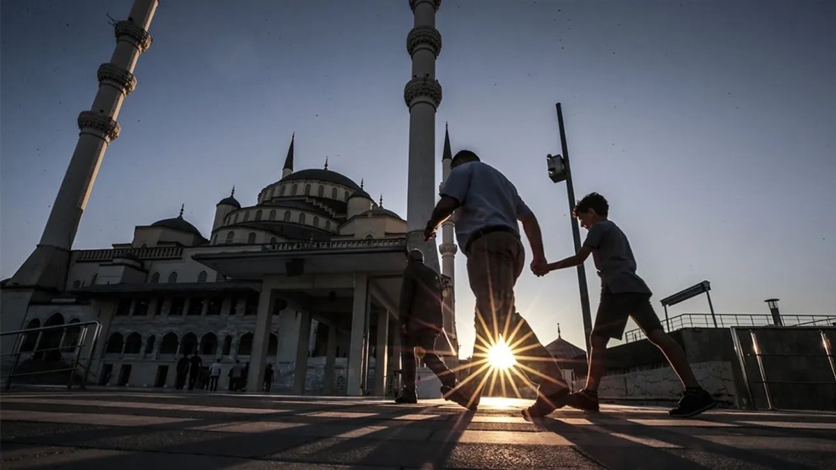 2026 Ankara'da bayram namazı saat kaçta kılınacak? Kurban Bayramı Ankara namaz saati belli oldu