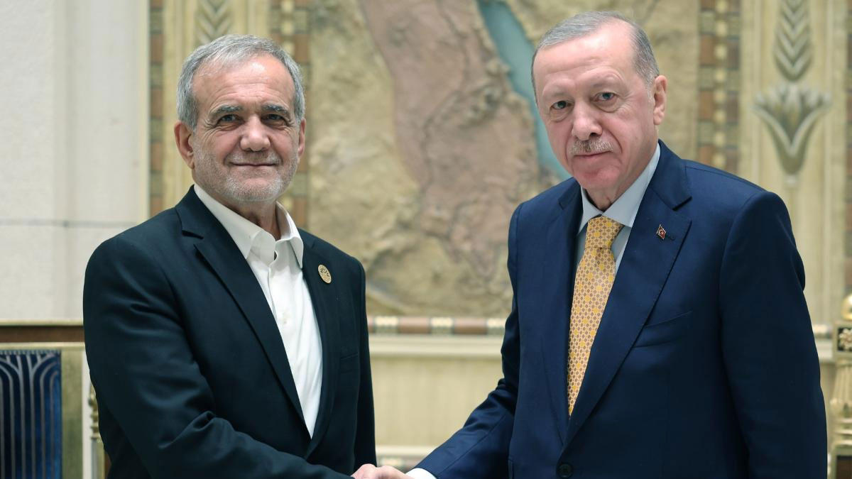 Erdoğan ile Pezeşkiyan telefonda görüştü
