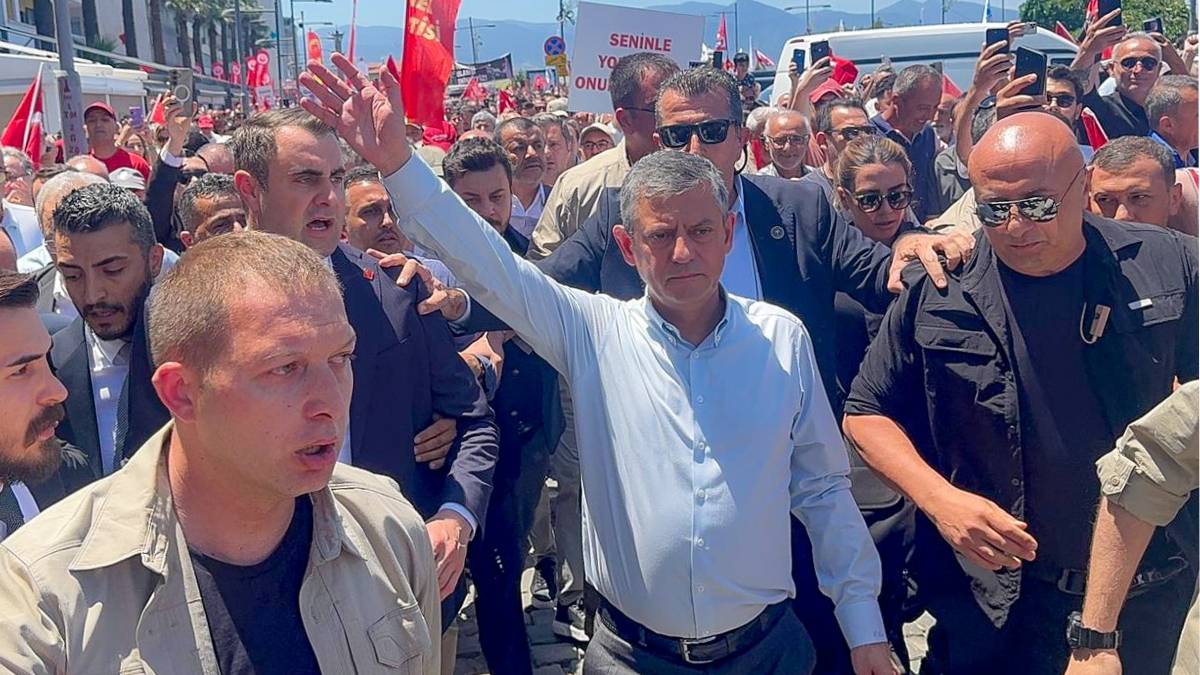 Başkan Yetişkin, CHP Genel Başkanı Özgür Özel’in İzmir programında yanında oldu