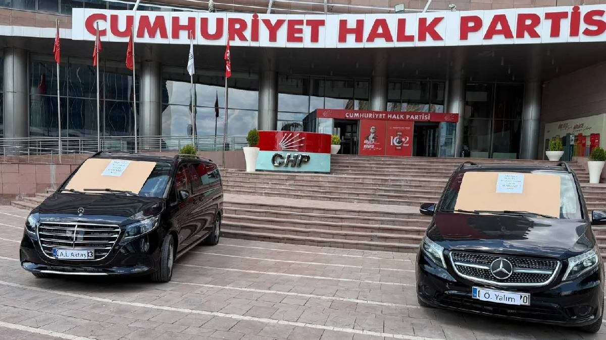 Kılıçdaroğlu’ndan araç kararı: İki otomobil satışa çıkarıldı