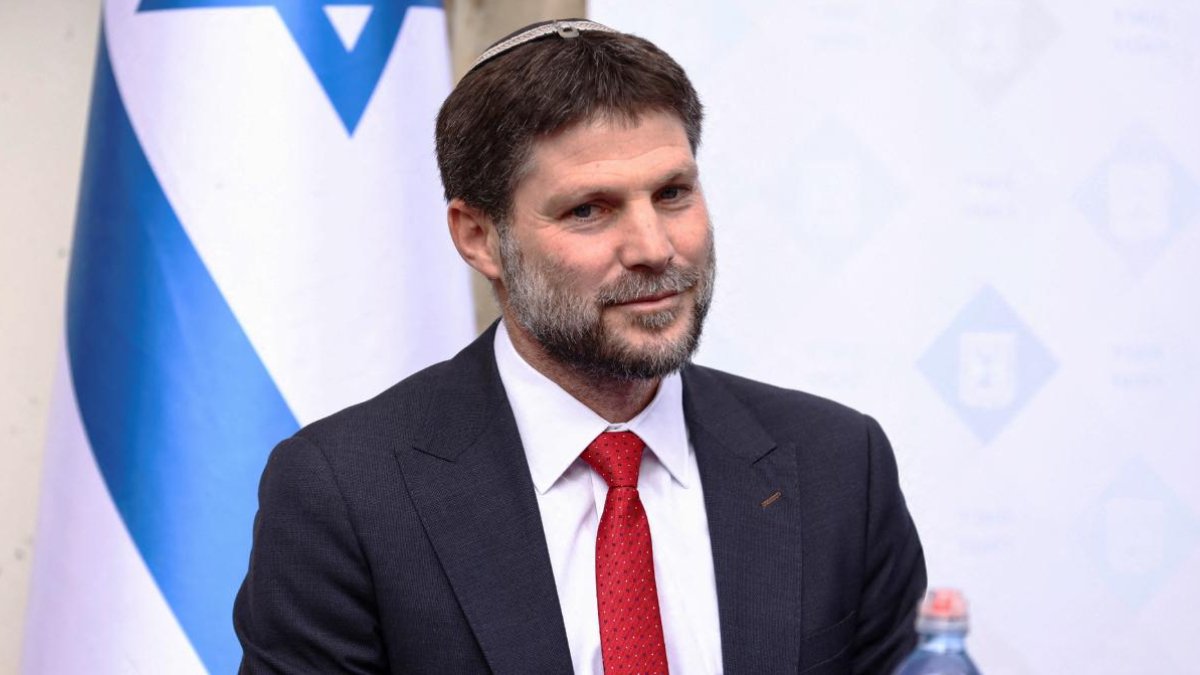 İsrailli Bakan Smotrich: Her İHA saldırısına karşı Beyrut'ta 100 bina yıkılsın
