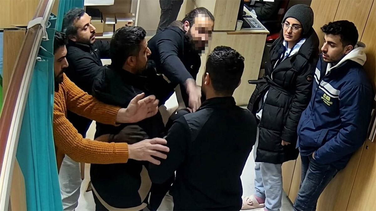 Hastaya yumruk attığı iddia edilen doktora hapis istemi: Görme kaybı oluştu