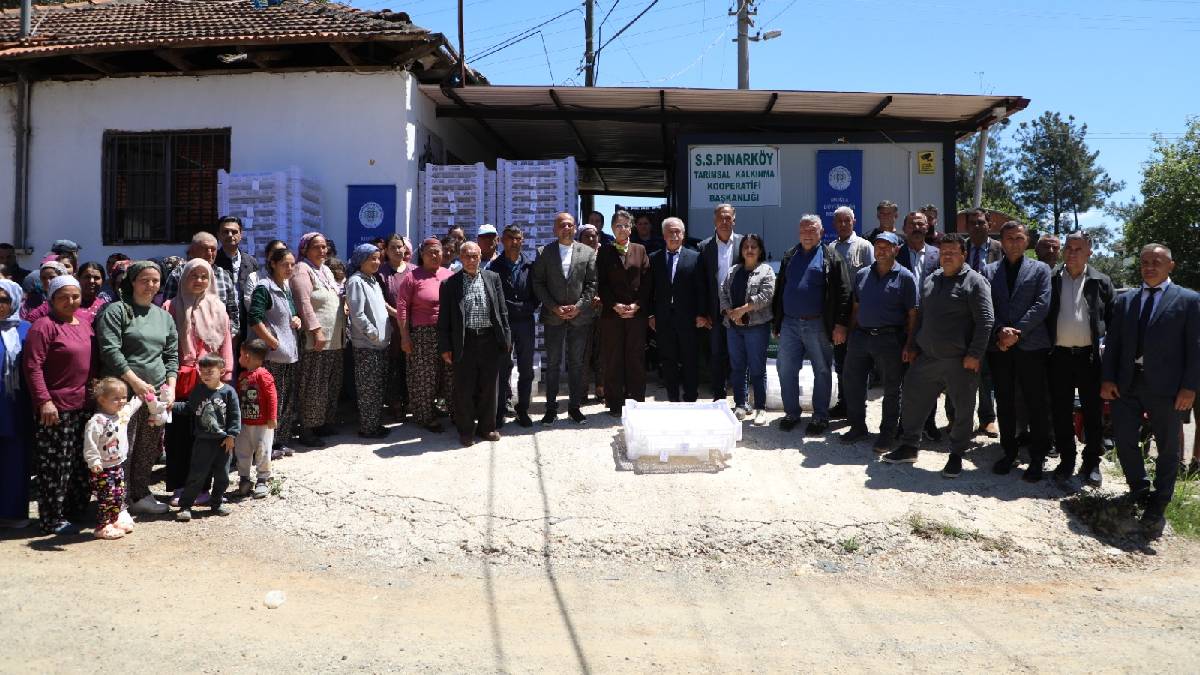Muğla’da ipek böcekçiliğine güçlü destek: 120 aileye kerevet ve yalıtımlı çadırlar dağıtıldı