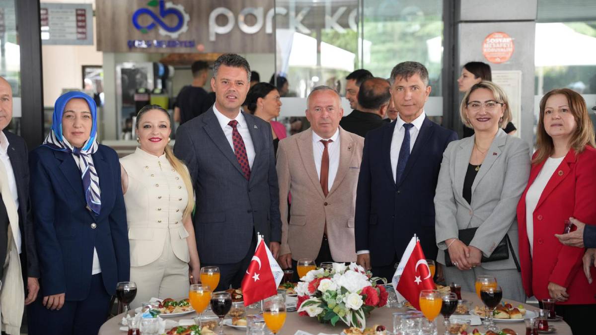 Çorlu protokolü bayramlaşma programında bir araya geldi