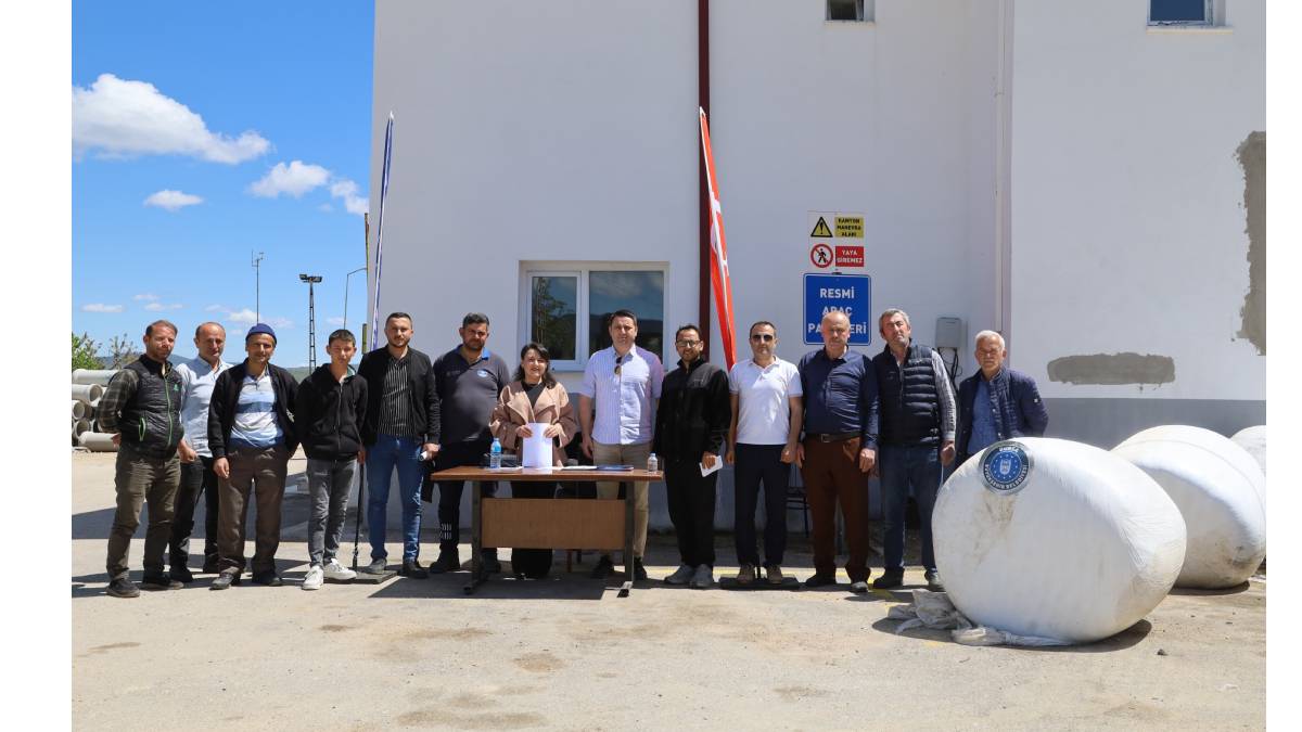 Bursa'da hayvancılıkla uğraşan üreticilere destek: Büyükşehir, yüzde 100 hibeli kaba yem desteği sağladı