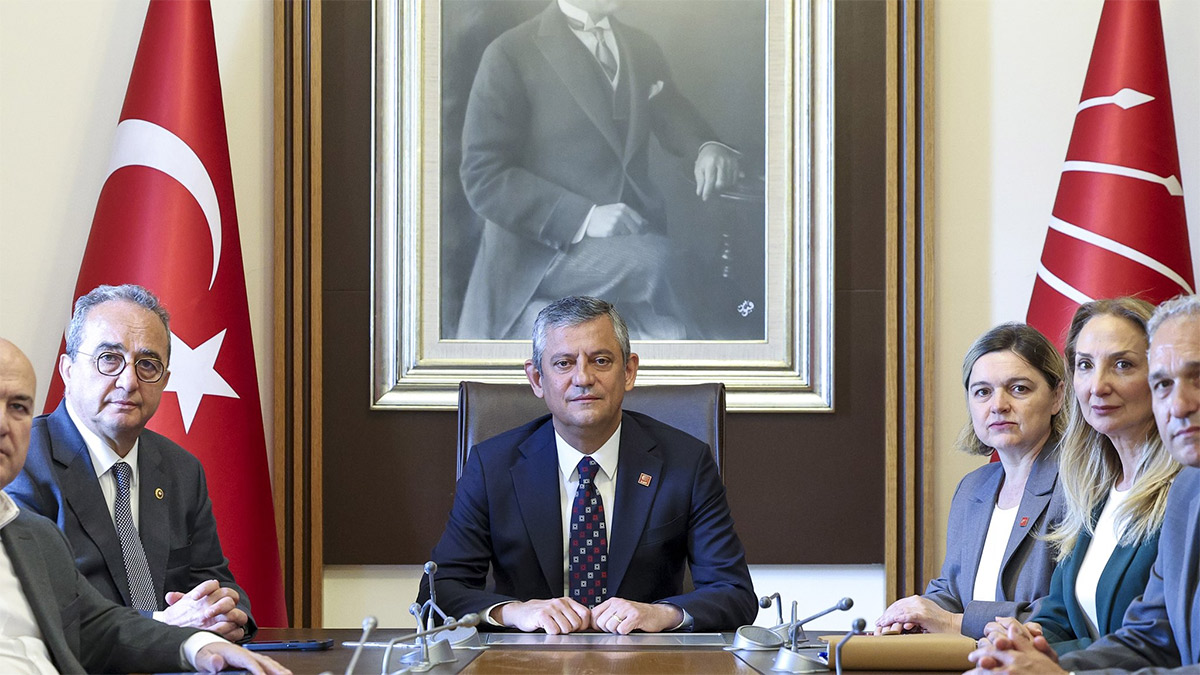 Özgür Özel CAO toplantısını Meclis'te yaptı: Tüzüğümüze yapılan müdahaleyi tanımıyoruz