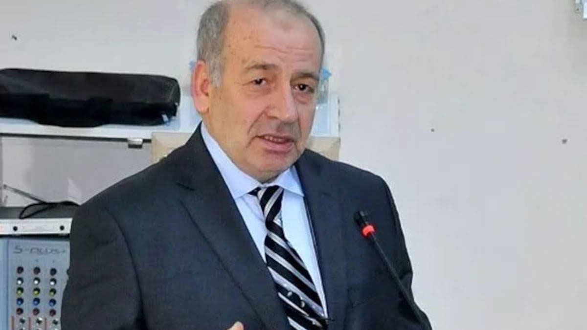 Prof. Dr. İzzet Özgenç’ten CHP kurultayı değerlendirmesi: Ortada görevsiz mahkemenin verdiği bir karar var