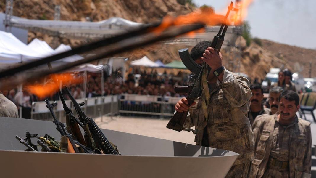 Silah bırakanlar PKK'lılara 2 ay süre: Özel kanun haziranda görüşe açılıyor