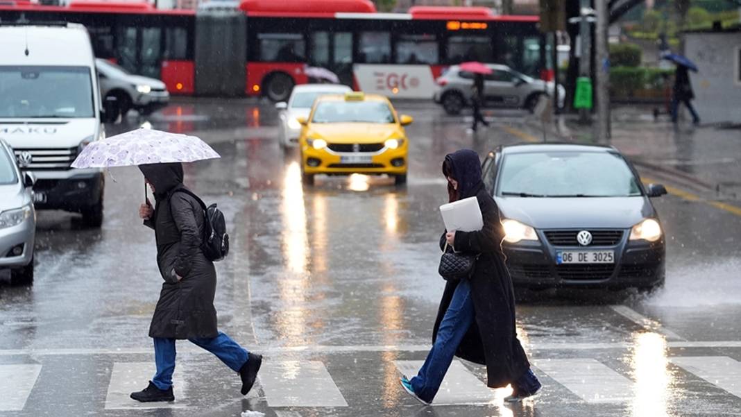 Meteoroloji'den il il sağanak uyarısı: Gök gürültüsü ve yağış bekleniyor