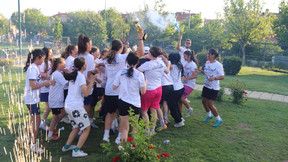 İlk U15 Kızlar Kupası Eskişehir Büyükşehir'in
