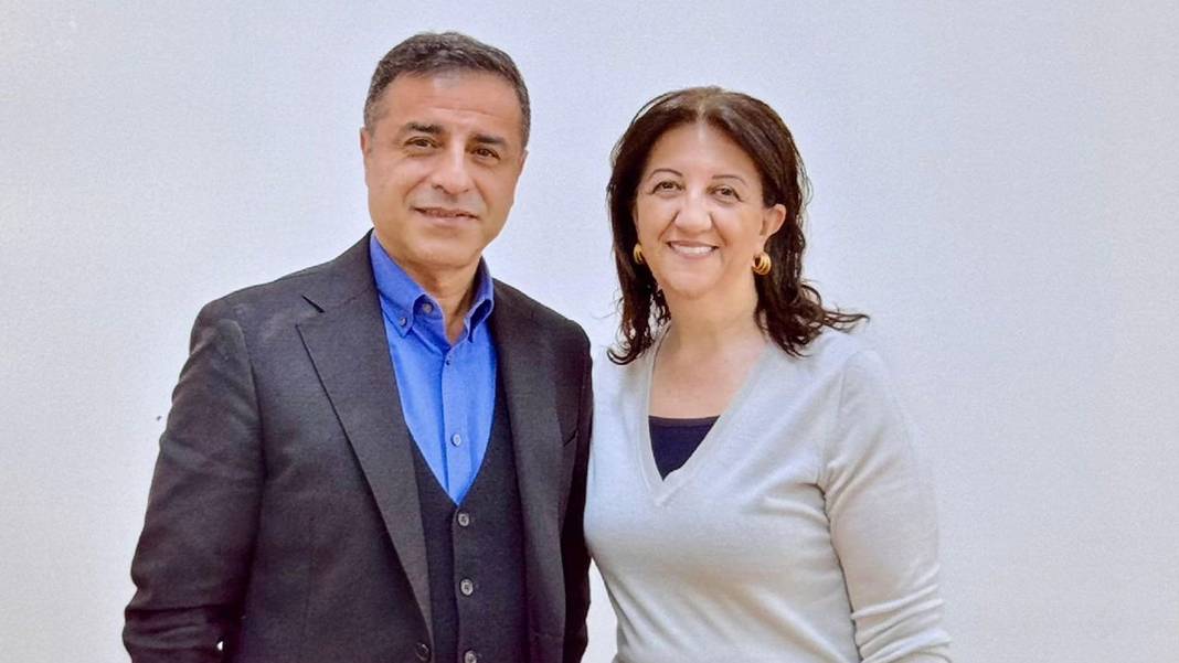 Selahattin Demirtaş'tan yıllar sonra ilk kare: Yapay zeka fotoğraflarına kimse itibar etmesin