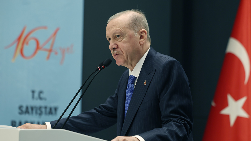 Erdoğan: Vesayet odaklarına karşı mücadele ekonomik şahlanışı hızlandıracak