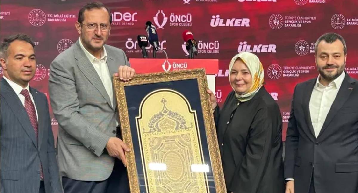 Murat Ülker, Ülker ailesinin imam hatip öğrencileriyle ilişkisini anlattı: Üç nesildir süregelen bir birliktelik