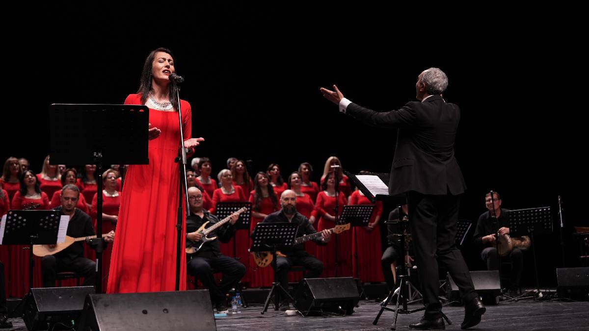 ESMEK Türk Halk Müziği Korosu’ndan Eskişehir’de unutulmaz müzik ziyafeti