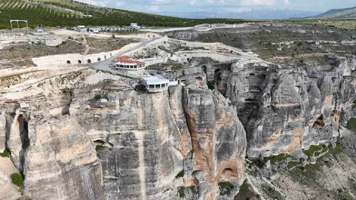 Malatya’nın 65 milyon yıllık jeolojik hazinesi! Görkemli vadi yaza hazırlanıyor