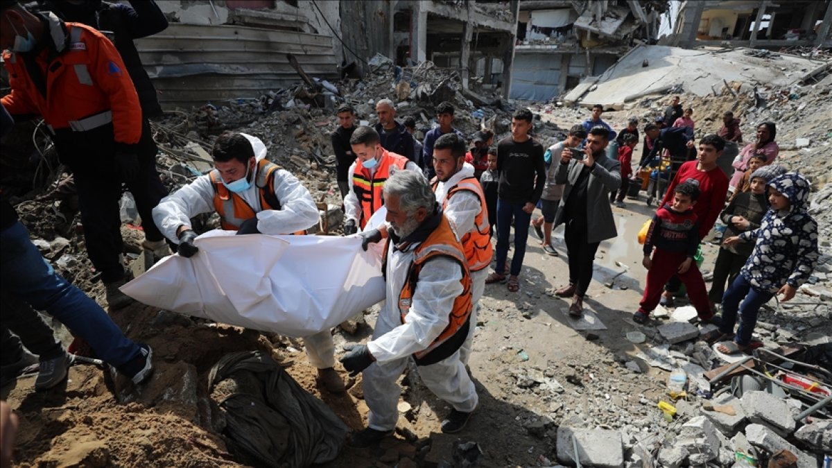 Gazze'de can kaybı ise 72 bin 956'ya ulaştı