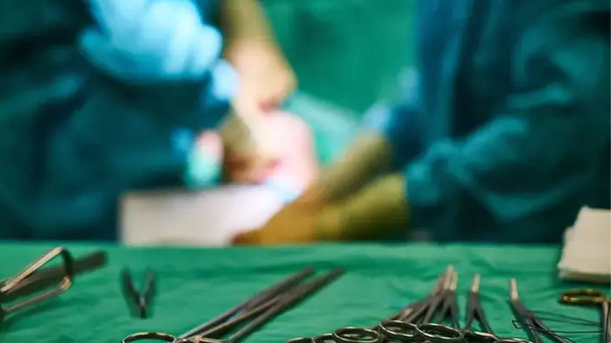 Niğde Ömer Halisdemir Eğitim ve Araştırma Hastanesi’nde dev tümör operasyonu: 7 kilogramlık kitle çıkarıldı