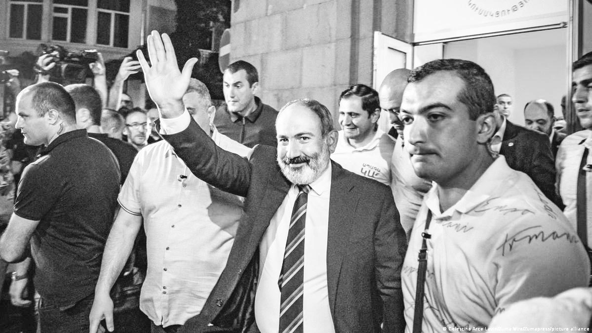 Ermenistan’da seçimi Paşinyan kazanırsa
