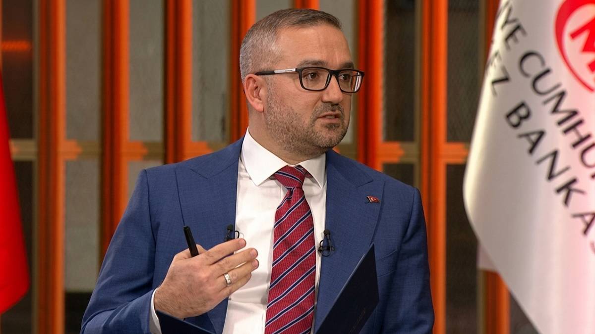 Fatih Karahan'dan ekonomi zirvesinde önemli mesaj: Serveti üretken sermayeye dönüştürmenin anahtarı güven ve istikrar