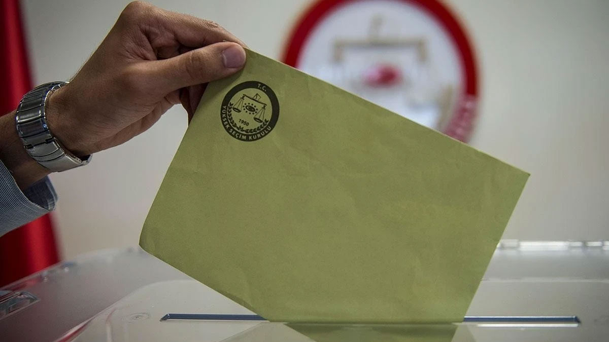 Ara seçimlerde sandıklar kapandı: AK Parti 4, CHP ve MHP birer beldede kazandı