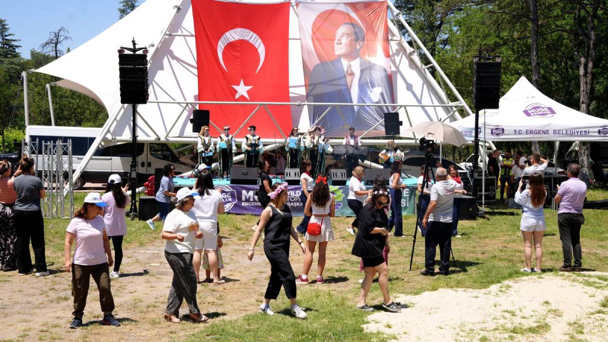 Başkan Sarıkurt, Balkan - Rumeli buluşmasına katıl