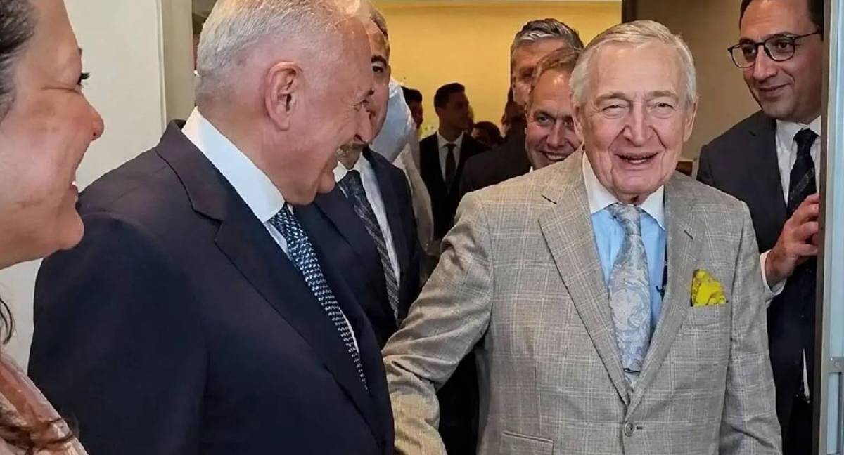 Binali Yıldırım’dan Rahmi Koç’un fıkrasına güldüğü görüntülere açıklama: Nezaket gereği güldüm