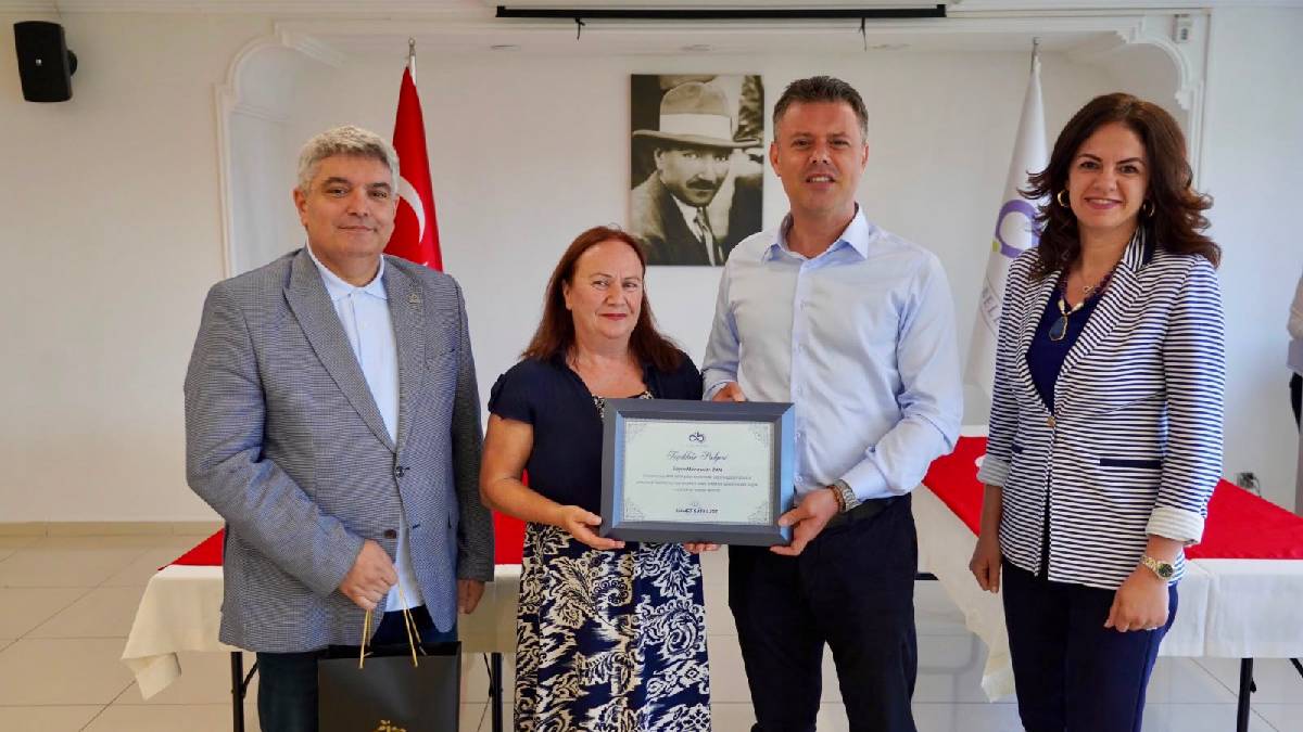 Yemin heyecanı ve emeklilik gururu bir arada yaşandı
