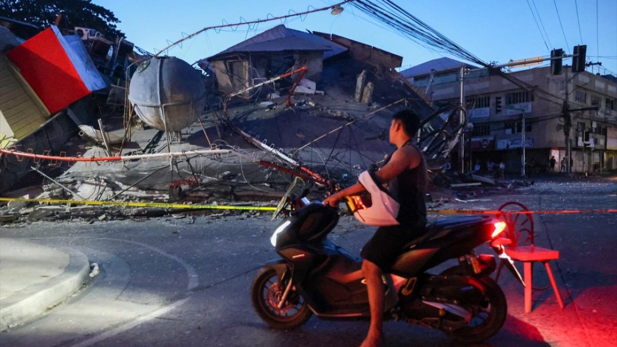 Filipinler'deki depremde ölü sayısı 45'e yükseldi