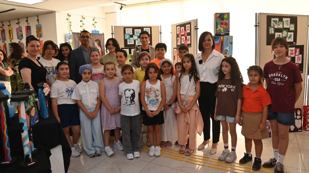 Karabağlar ’da sanatın renkleri ve ezgileri aynı günde buluştu