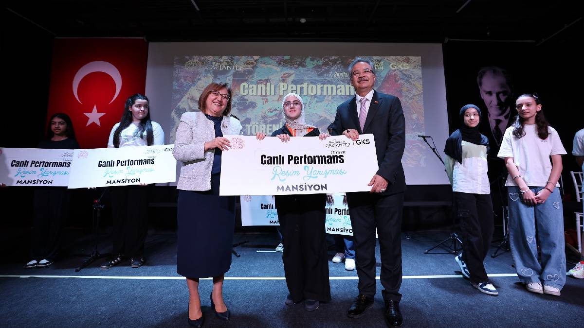 Gaziantep’te sanatla yükselen öğrenciler ödüllendi
