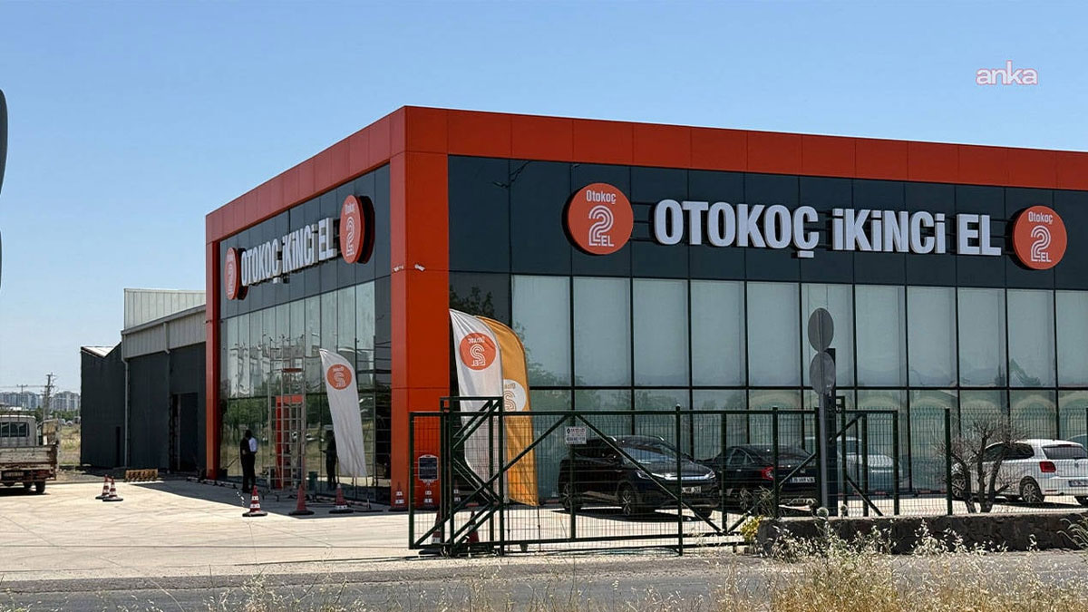 Koç Grubu'na bir saldırı daha: Otokoç bayisine kurşun yağdırdılar