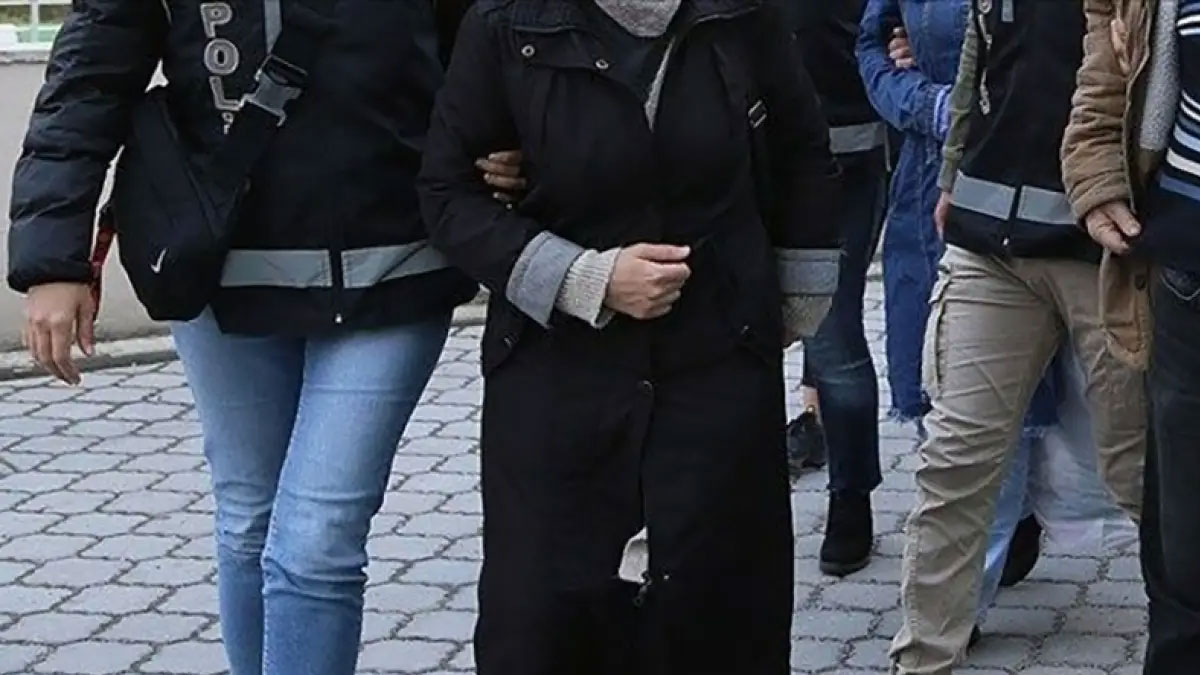 Sosyal medya fenomenlerine 10 yıla kadar hapis tal