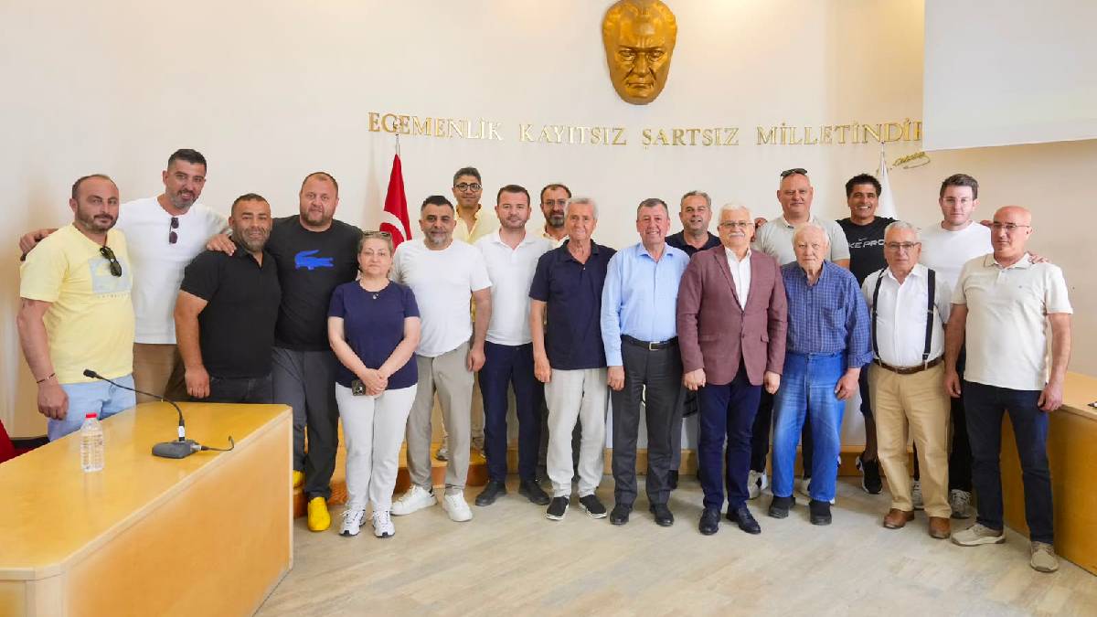 Burhaniye Belediyespor’da yeni dönem başladı