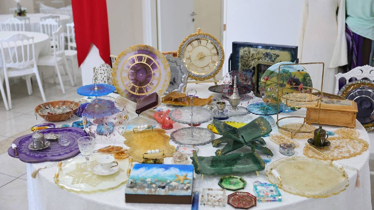 Bayraklı’nın üreten kadınları eserlerini sergiledi