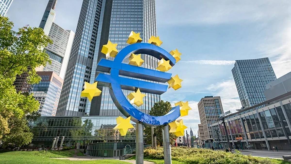 Avrupa Merkez Bankası 33 ay sonra faiz artırdı