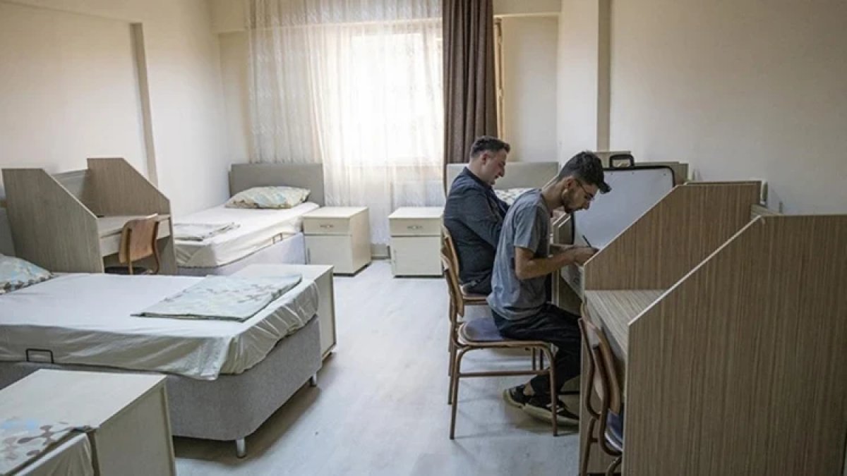 Üniversite öğrencilerine zam şoku, 2026 İBB yurt fiyatları aylık ne kadar, kaç TL oldu? İşte yeni tarife...