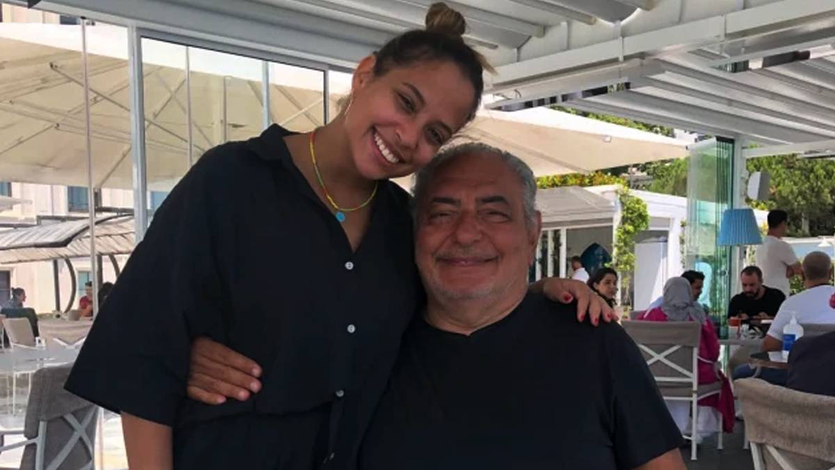 Reha Muhtar'ın kızı Ayşe Nazlı'dan duygusal veda paylaşımı: En çok 'Kızım' deyişini özleyeceğim