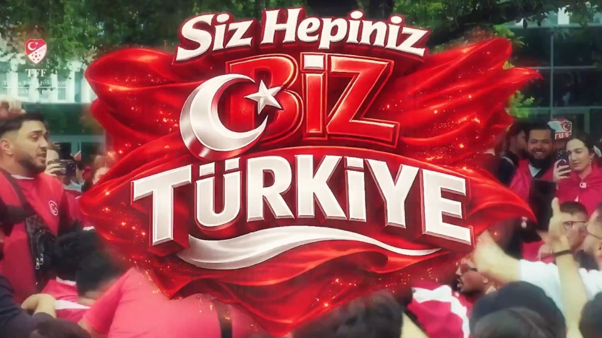AK Parti’den Milli Takım ve taraftarlara şarkı: "Siz Hepiniz Biz Türkiye"