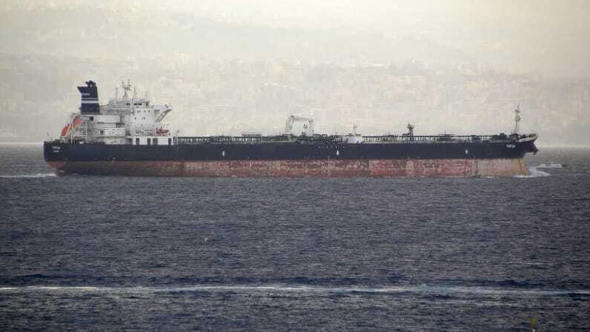 Kamerun bayraklı tanker için Boğaz'da özel önlem
