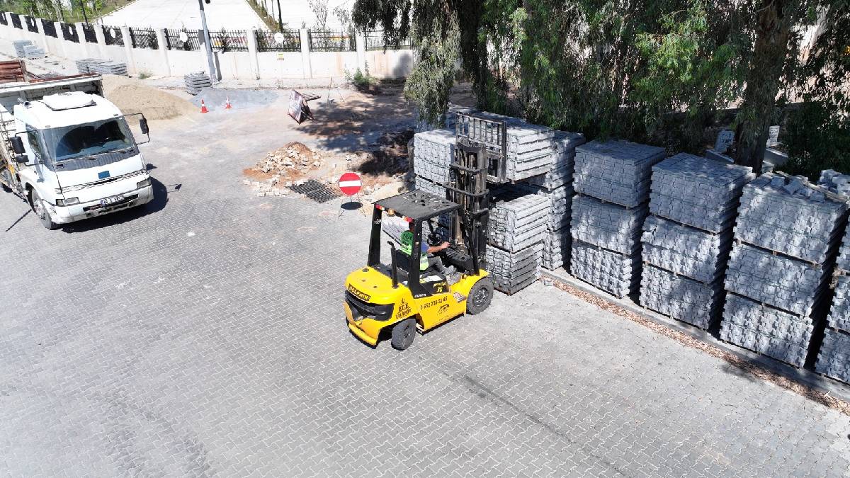 Efeler Belediyesinden şehir hastanesi yolunda ulaşımı rahatlatacak çalışma