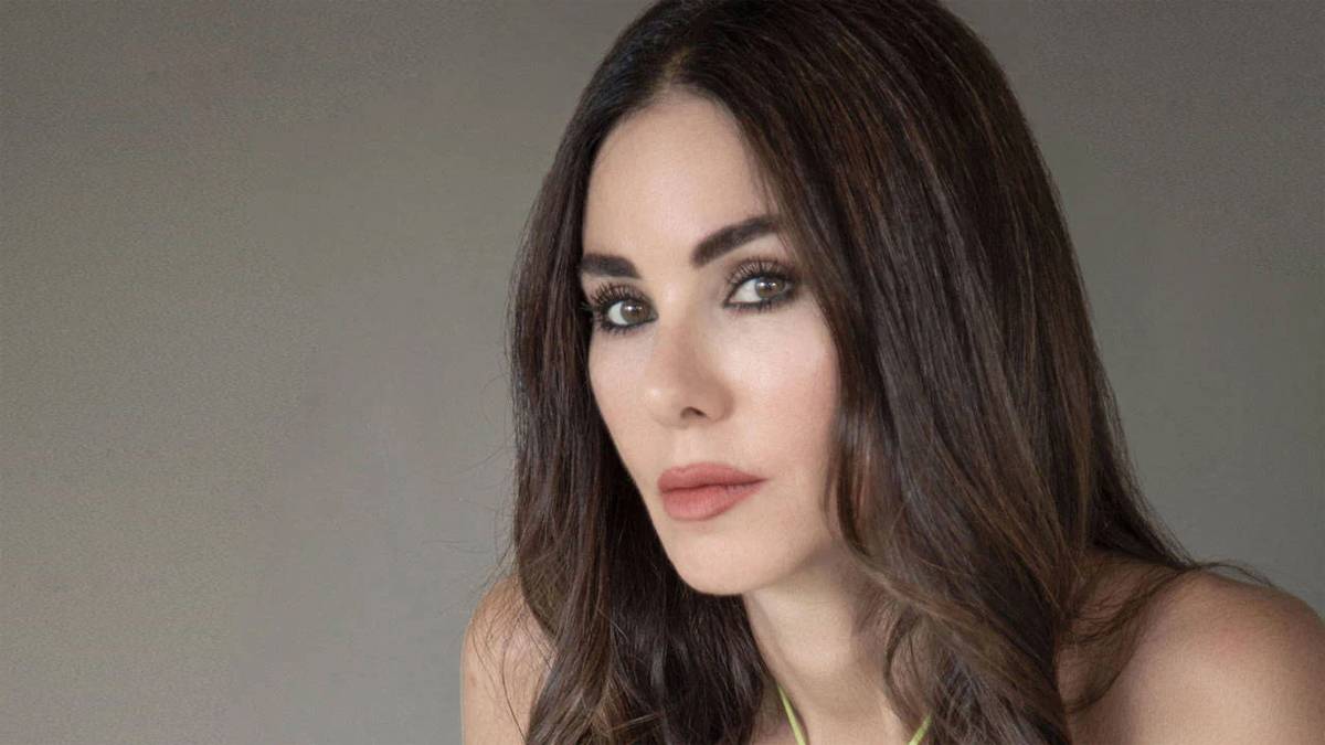 Defne Samyeli’den sosyal medyayı sallayan itiraf: "Anneannem kuzenimi güzel değil diye beğenmedi"