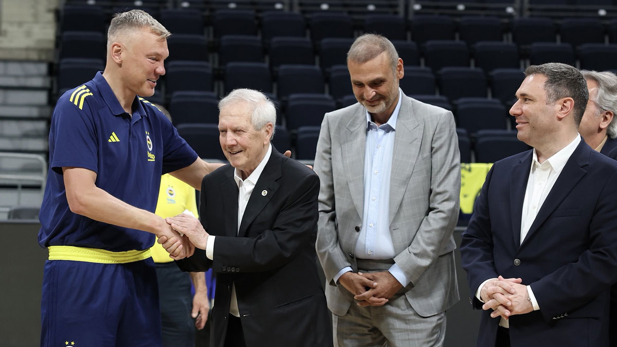 Aziz Yıldırım'dan Fenerbahçe Beko'ya ziyaret