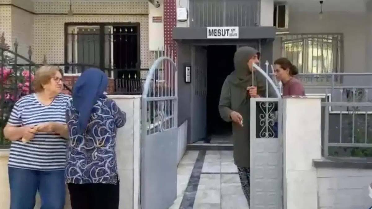Boşanma sürecinde erkek şiddeti: Anne öldü, kızı yaralı